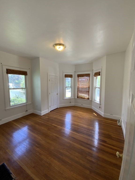 16 Saint Margaret St Unit: 1