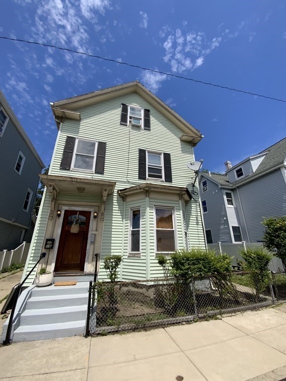 16 Saint Margaret St Unit: 1