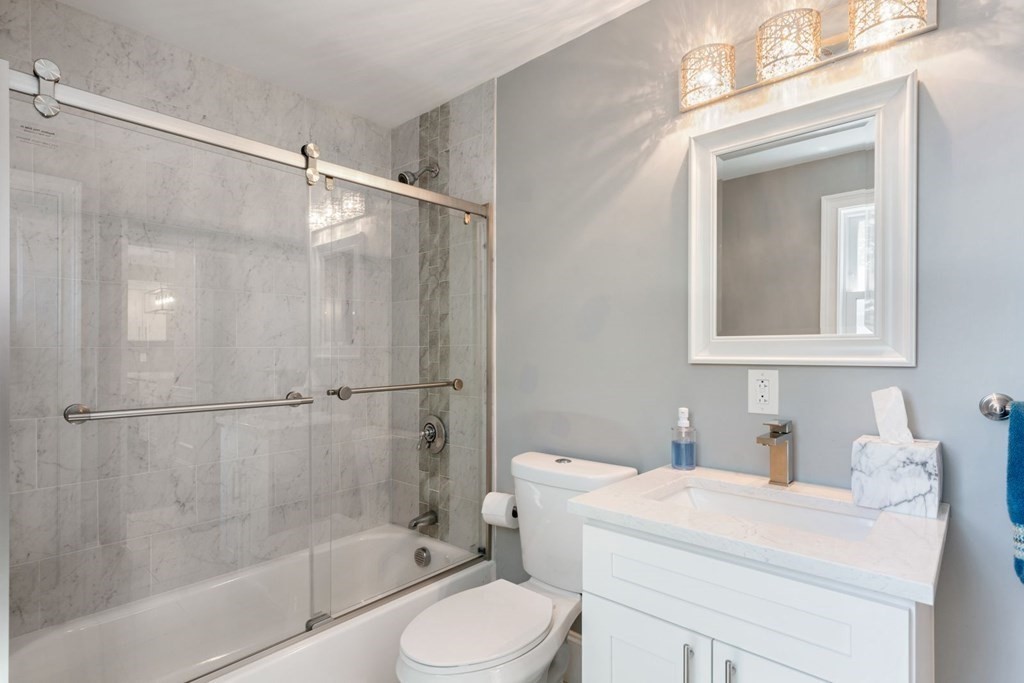 12 Morton St Unit: 2