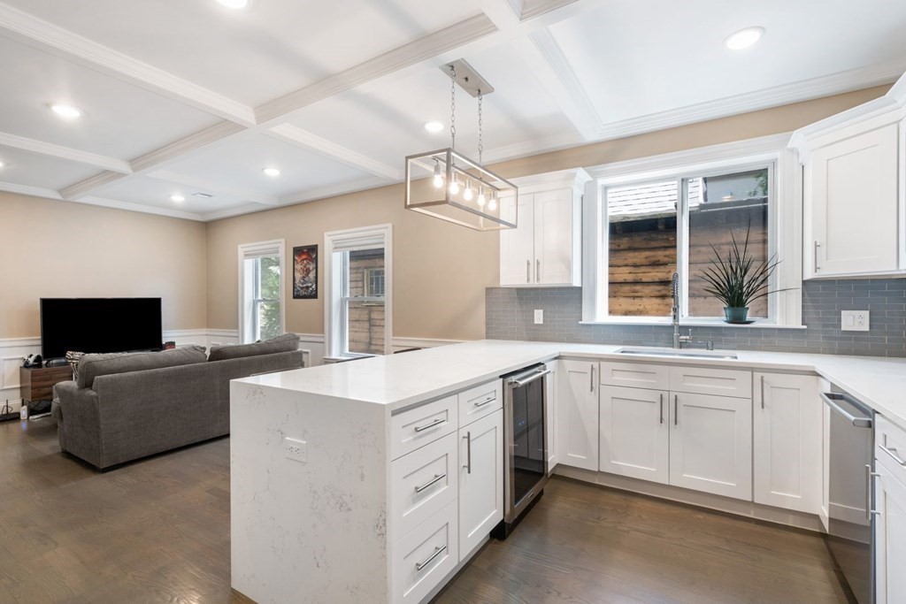 12 Morton St Unit: 2