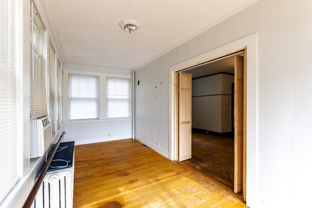 452 Pleasant St
