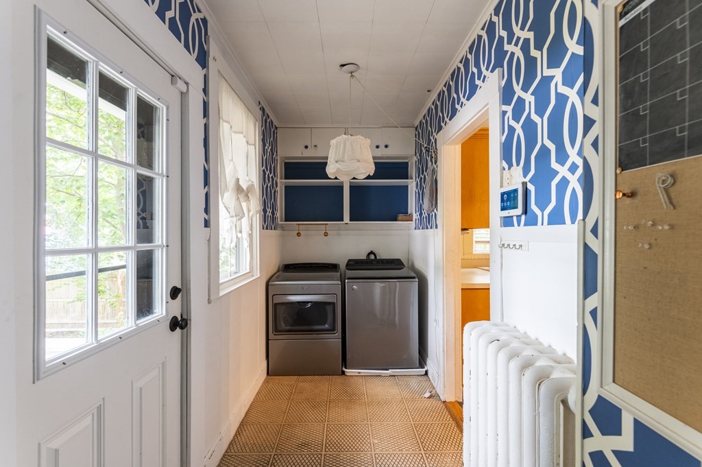 452 Pleasant St