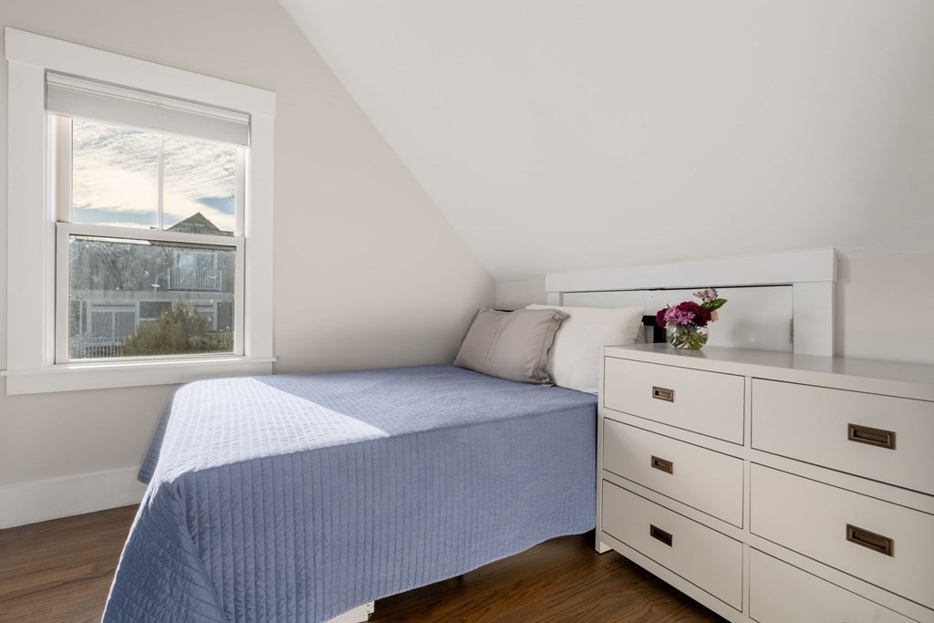 43 Salcombe St Unit: 4