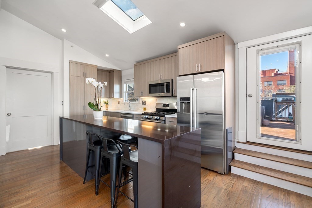 43 Salcombe St Unit: 4