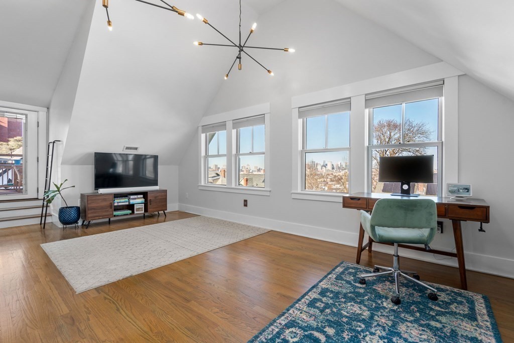 43 Salcombe St Unit: 4