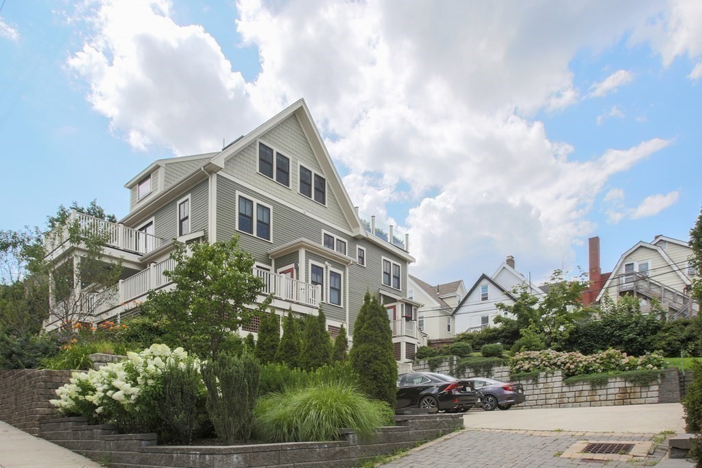 43 Salcombe St Unit: 4