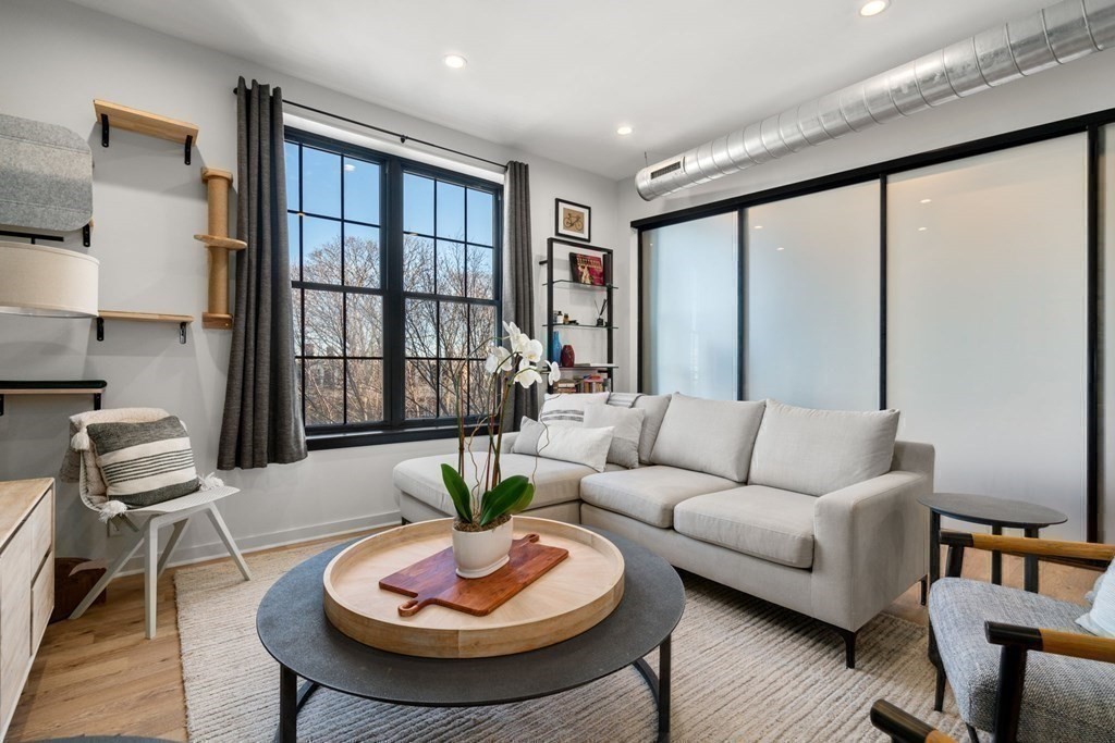 944 Dorchester Ave Unit: 41