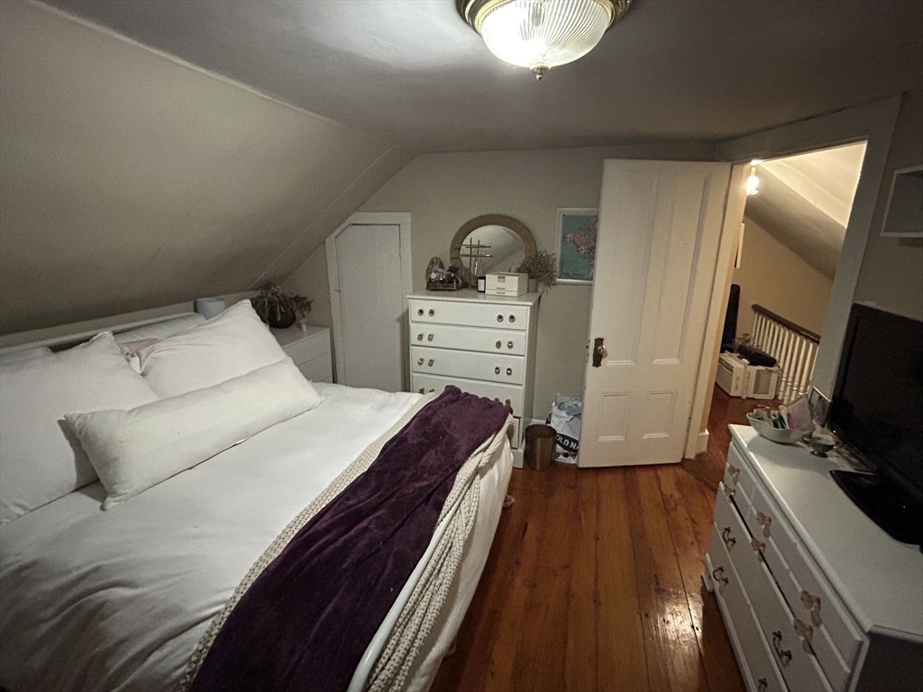 16 Saint Margaret St Unit: 2