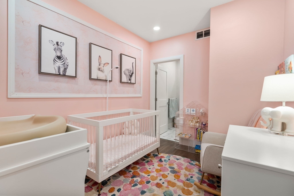 10-14 Sydney St # 1