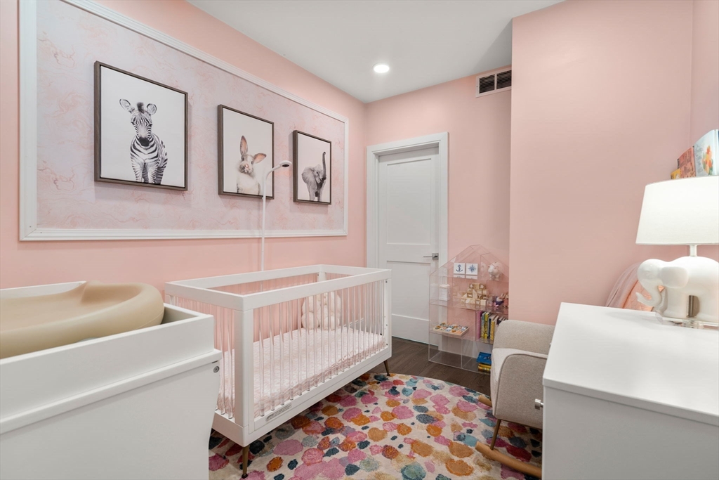 10-14 Sydney St # 1