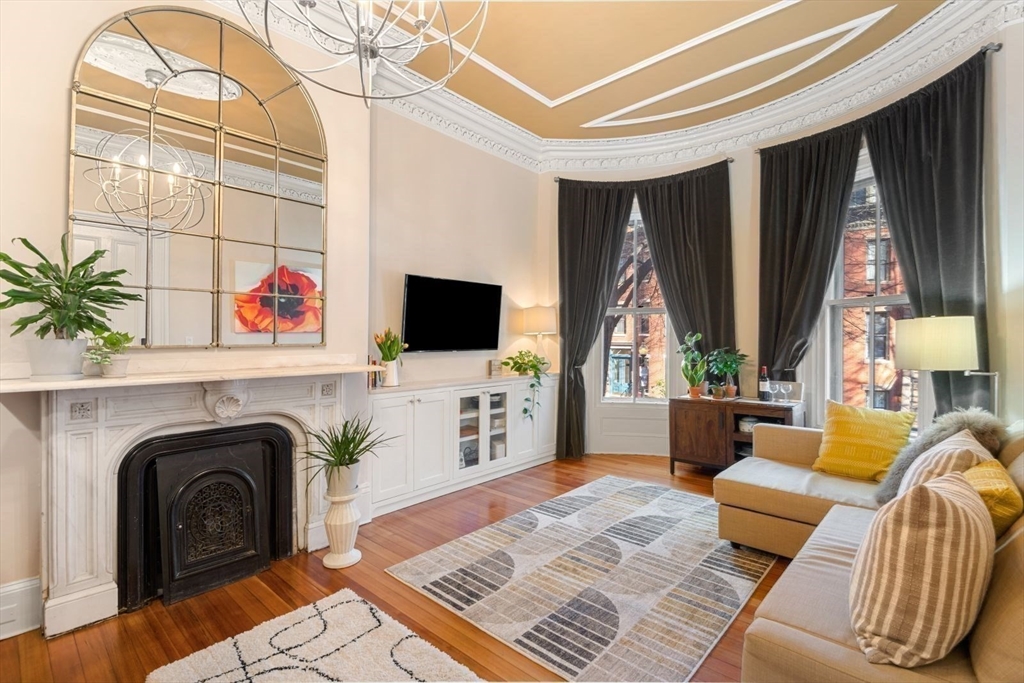 232 W Canton St # 2