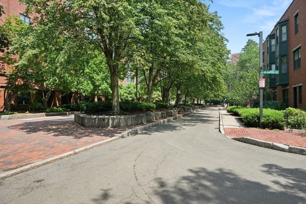 232 W Canton St # 2