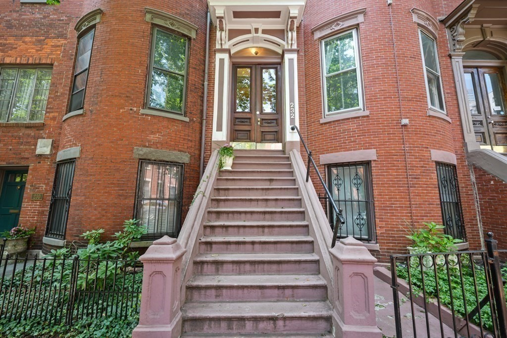 232 W Canton St # 2