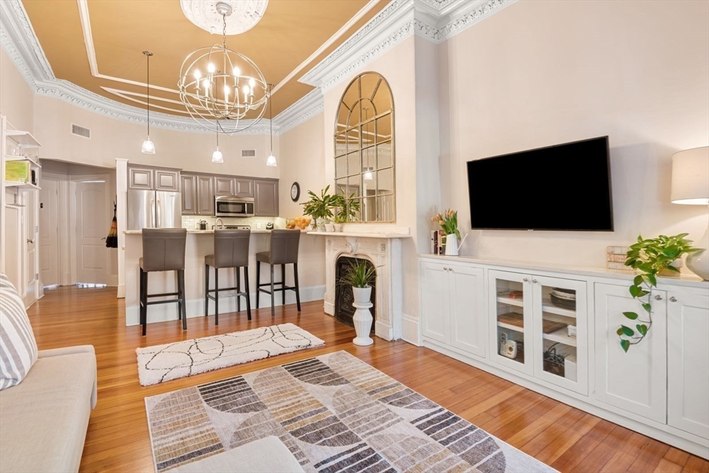 232 W Canton St # 2