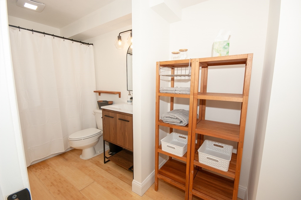 108 Peterborough Unit: 7D
