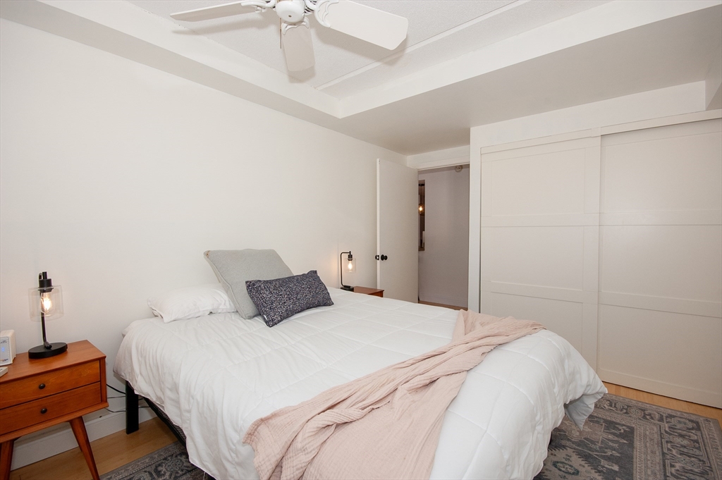 108 Peterborough Unit: 7D