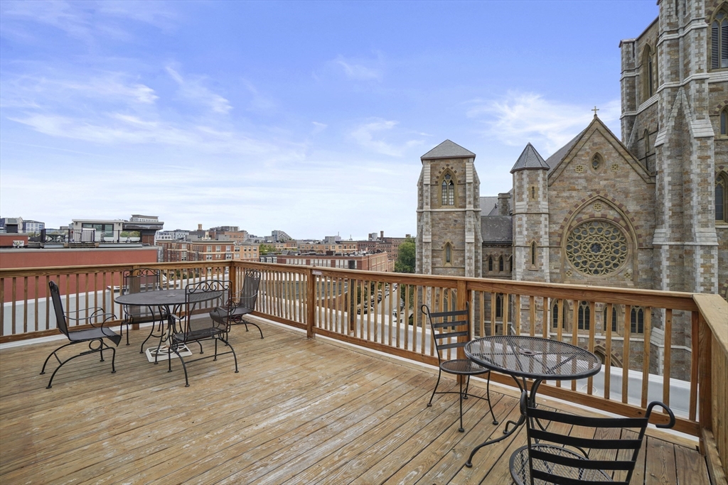 1411 Washington St # 19
