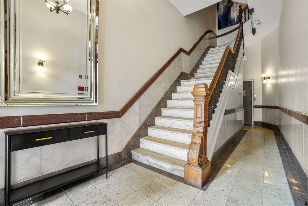 1411 Washington St # 19