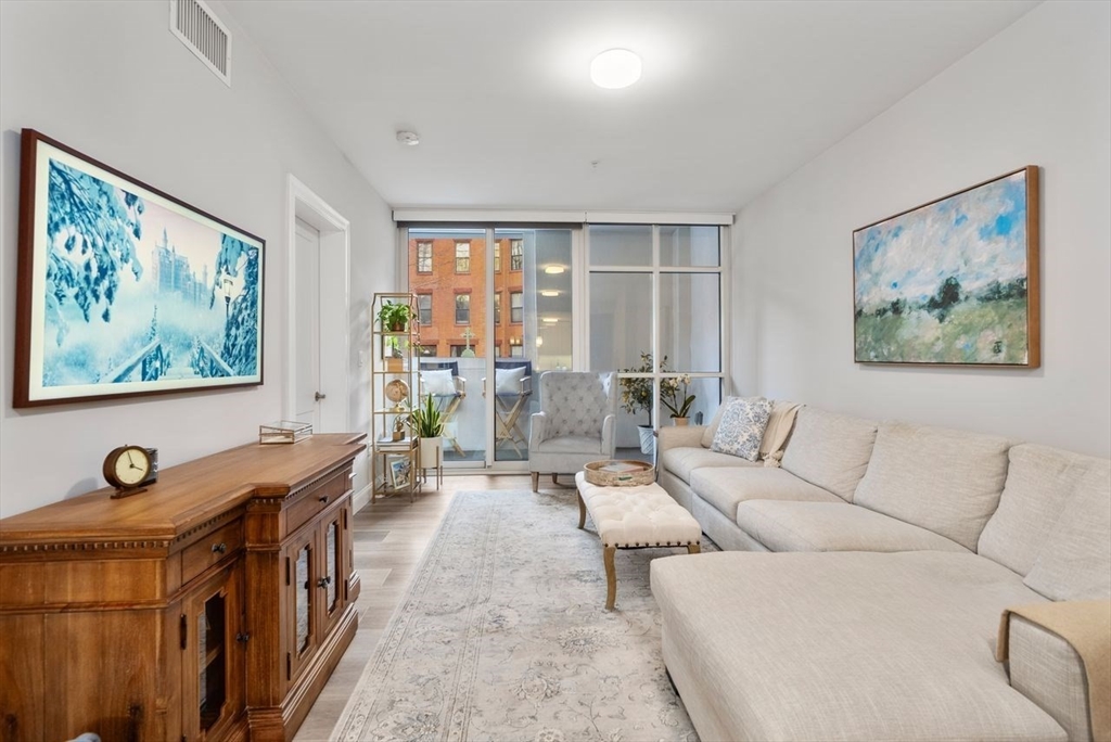 771 Harrison Ave # 109