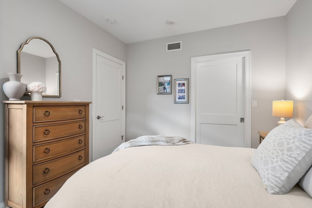 771 Harrison Ave # 109