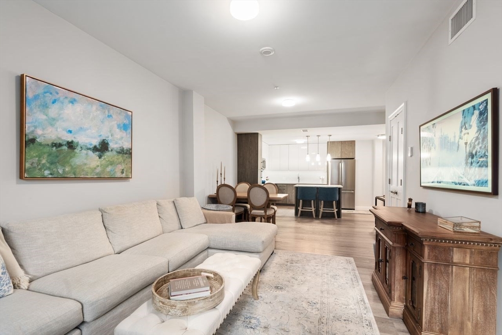 771 Harrison Ave # 109