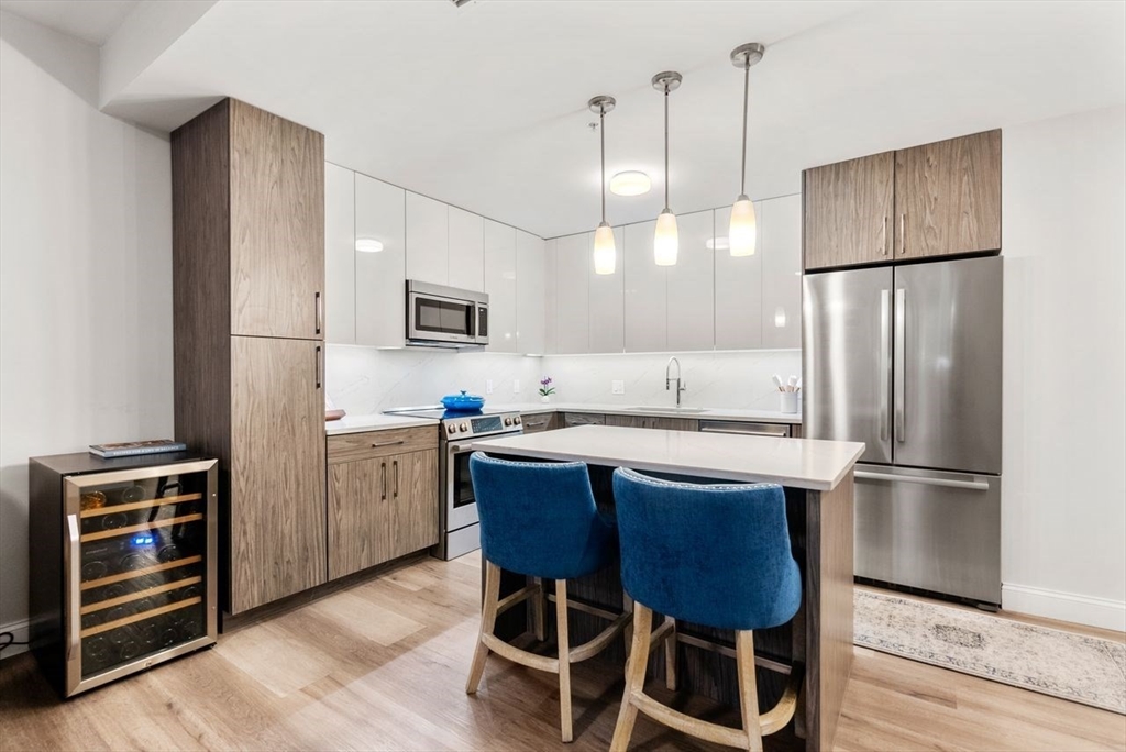 771 Harrison Ave # 109