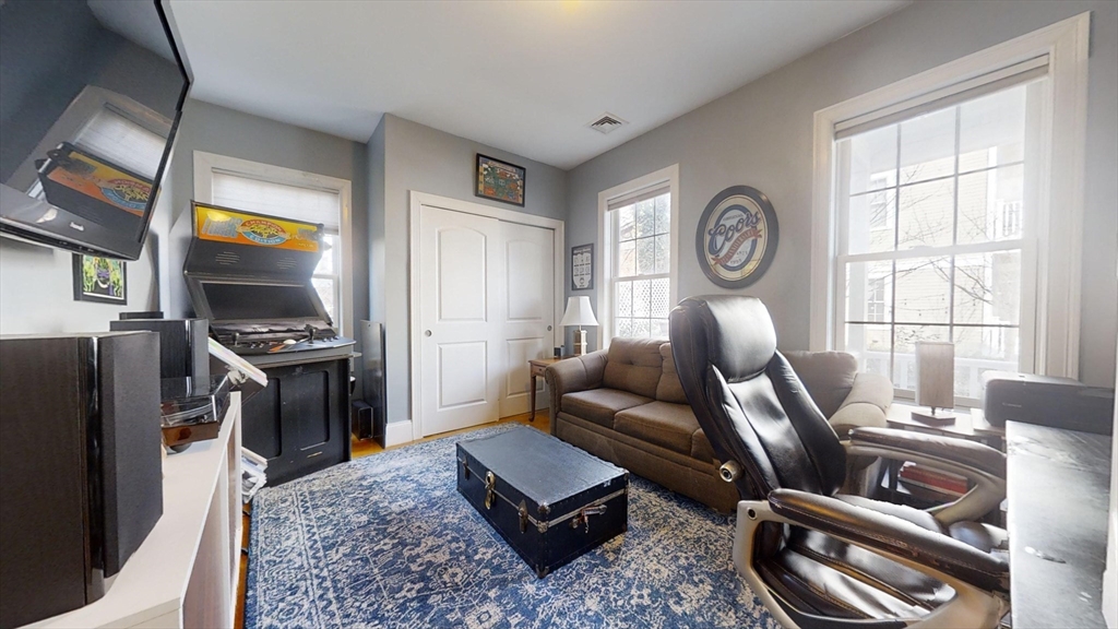 42 Olney # R Unit: 1-R