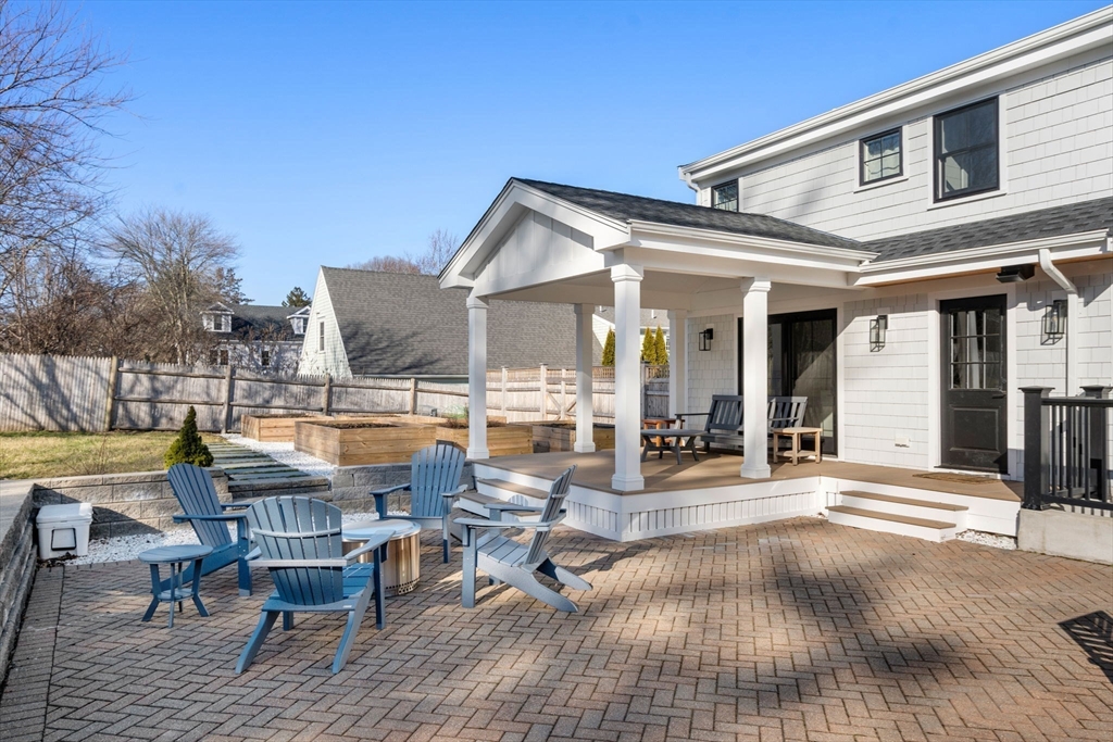 4 Wilder Rd