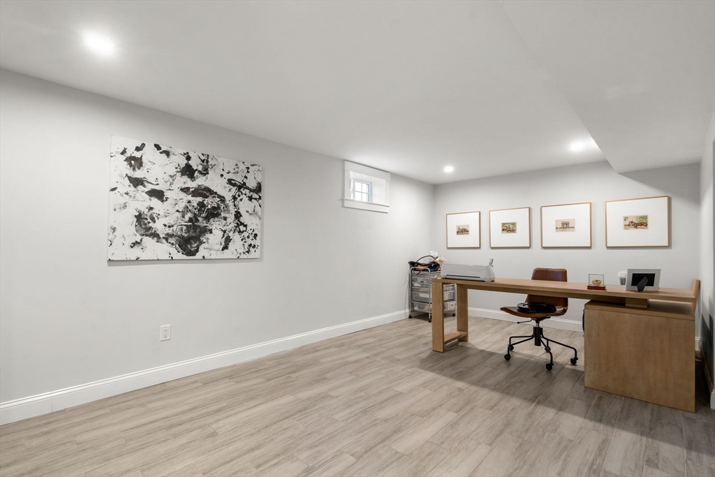 4 Wilder Rd