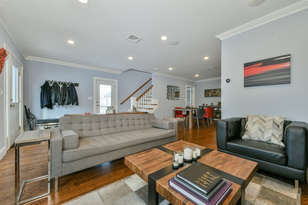 10 Salcombe St # 1