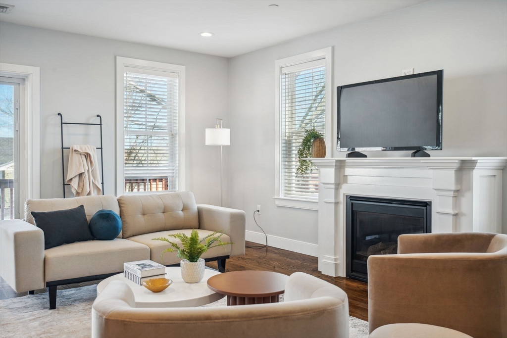 23 Downer Avenue # 3