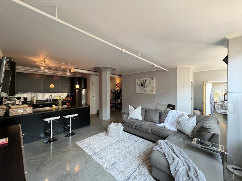 453 Washington St # 5B