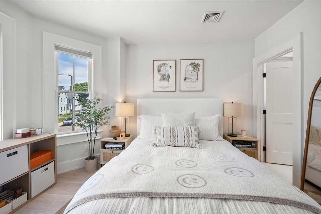 12 Bloomington St # 12 Unit: 2-12