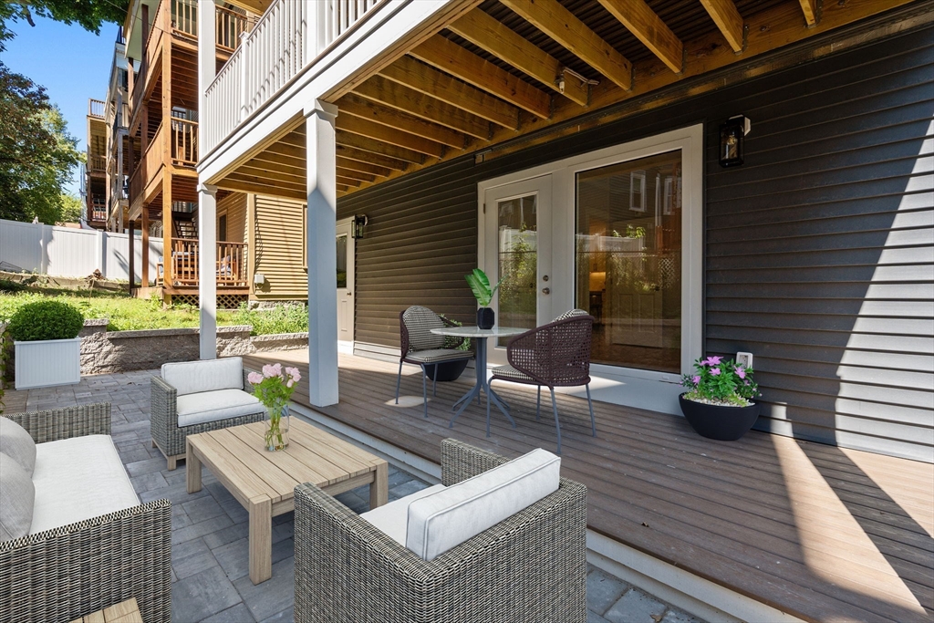 25 Peverell St # 1