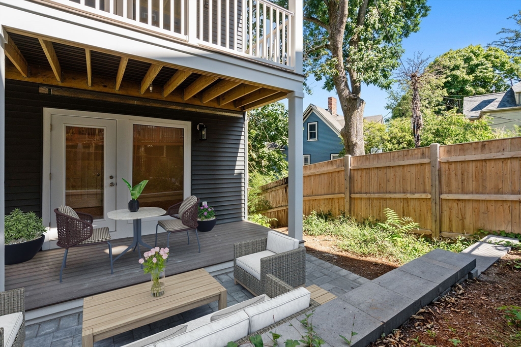 25 Peverell St # 1