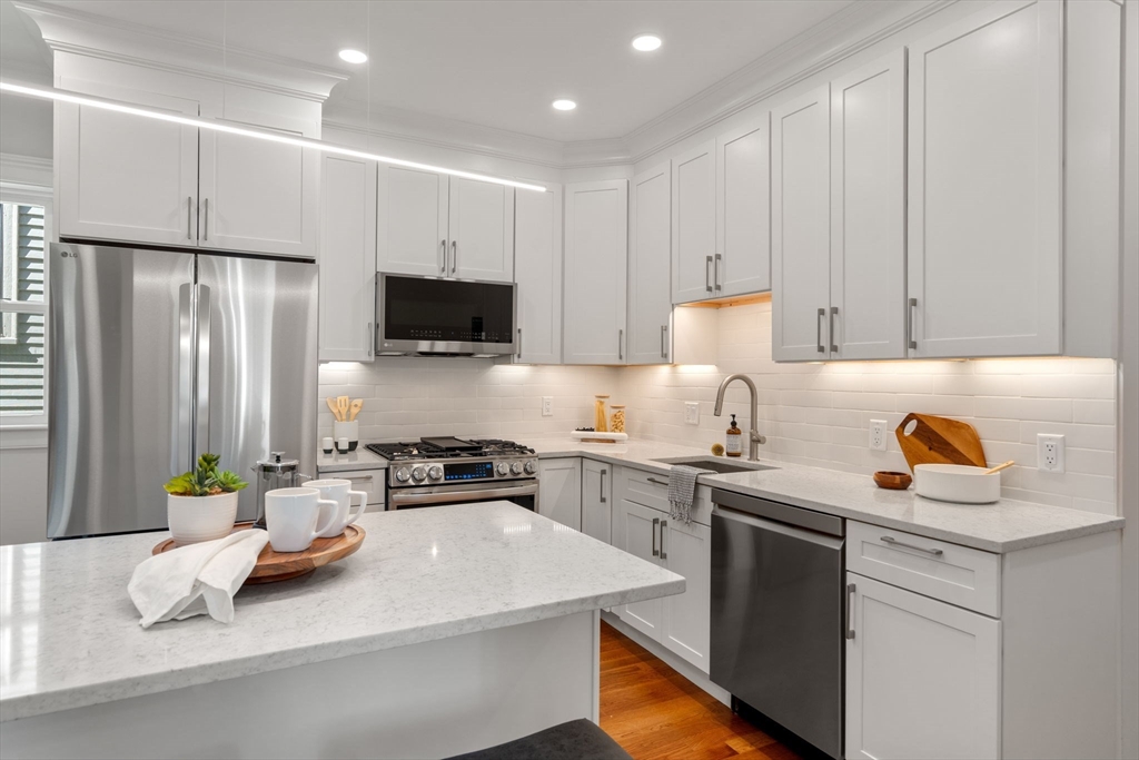 25 Peverell St # 1