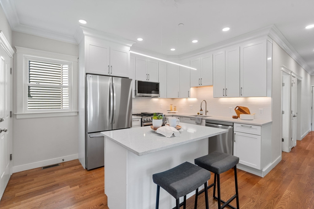 25 Peverell St # 1