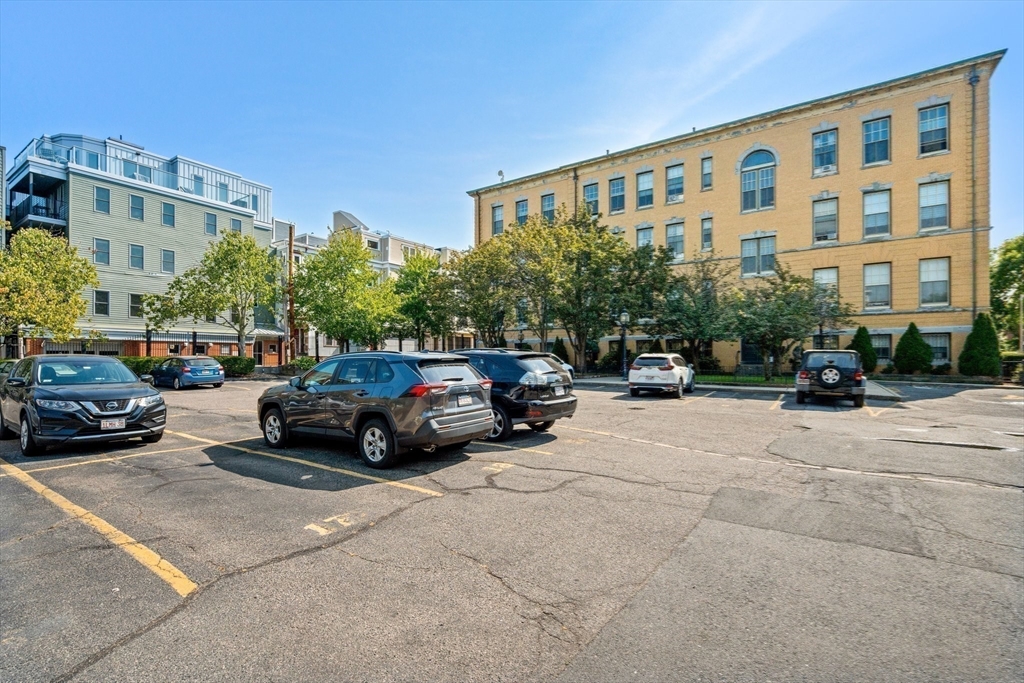 350 W Fourth St # 100