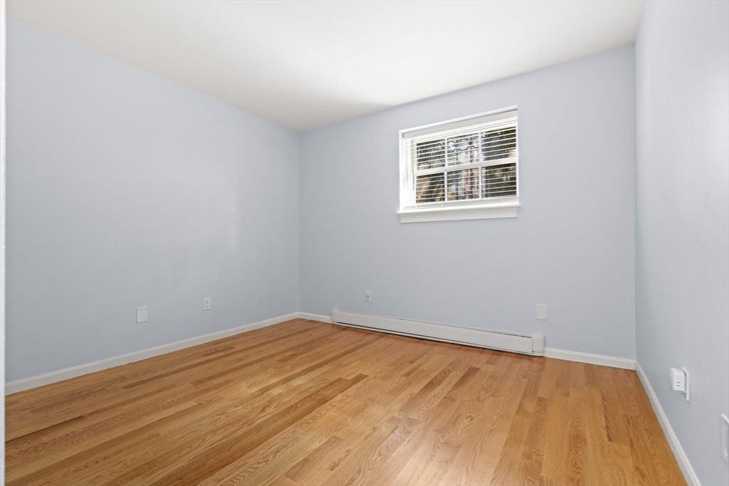 350 W Fourth St # 100