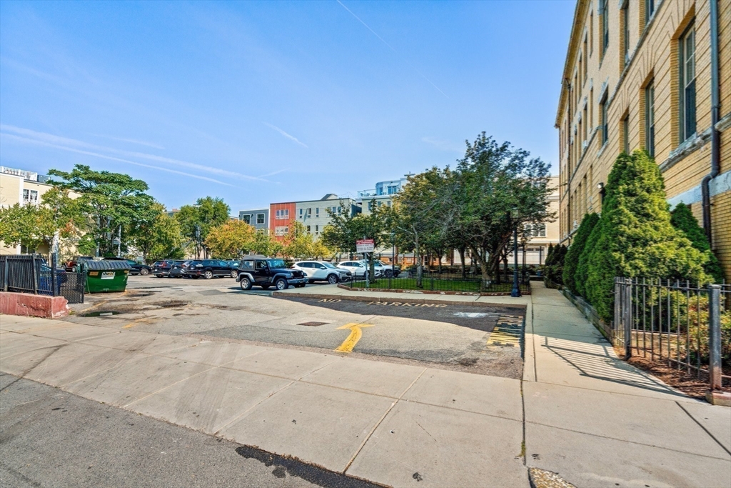 350 W Fourth St # 100