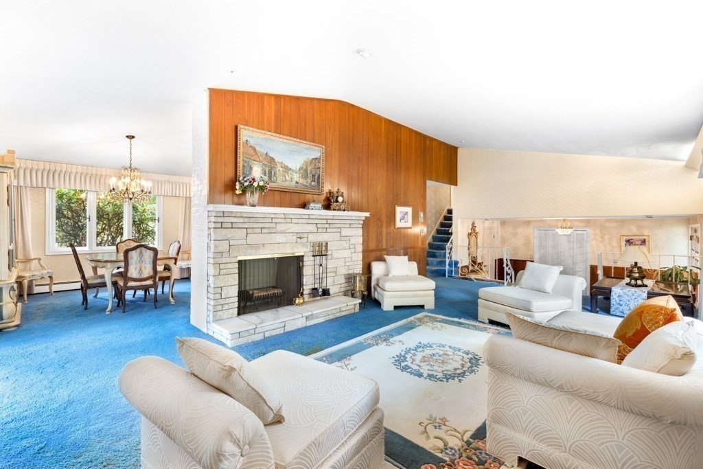 17 Meadow Ln