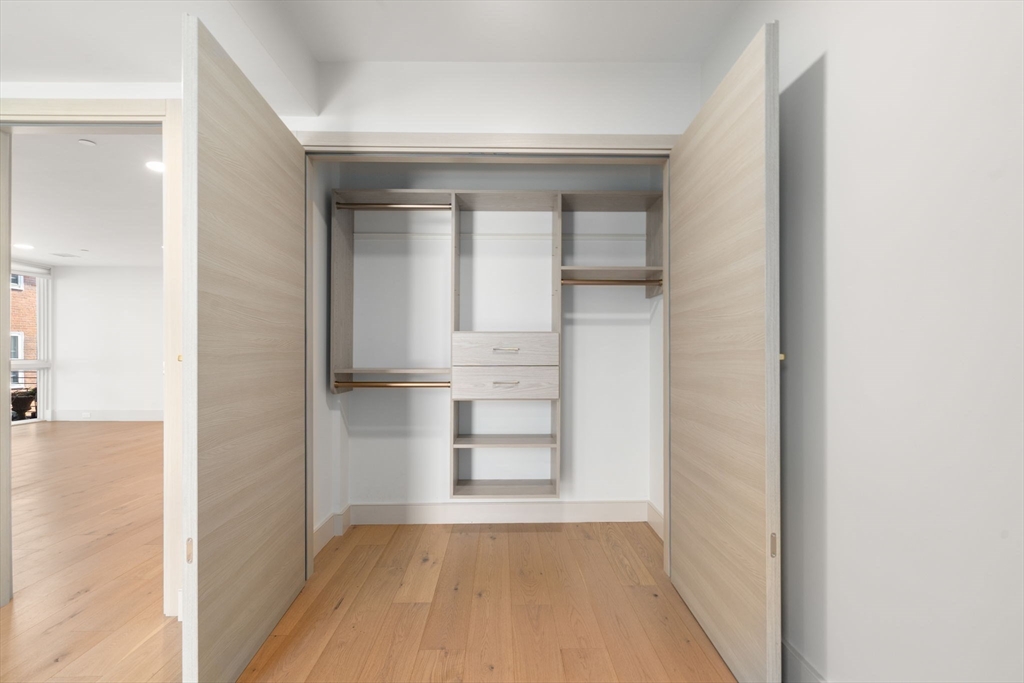 874 E 6th Street # 4