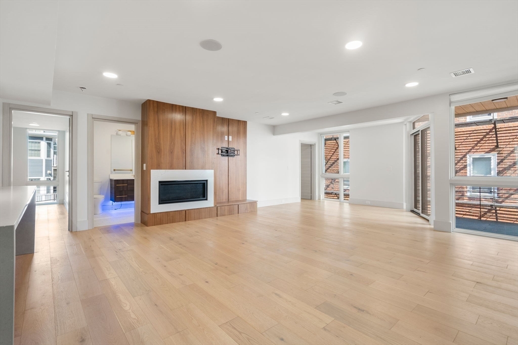 874 E 6th Street # 4