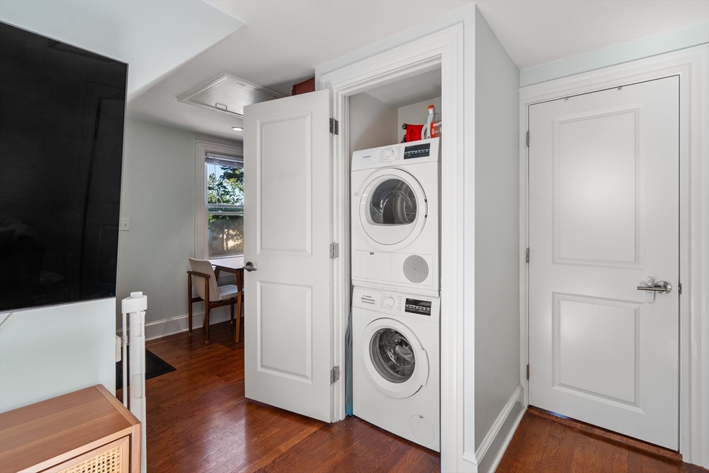 15 Artwill St # 3