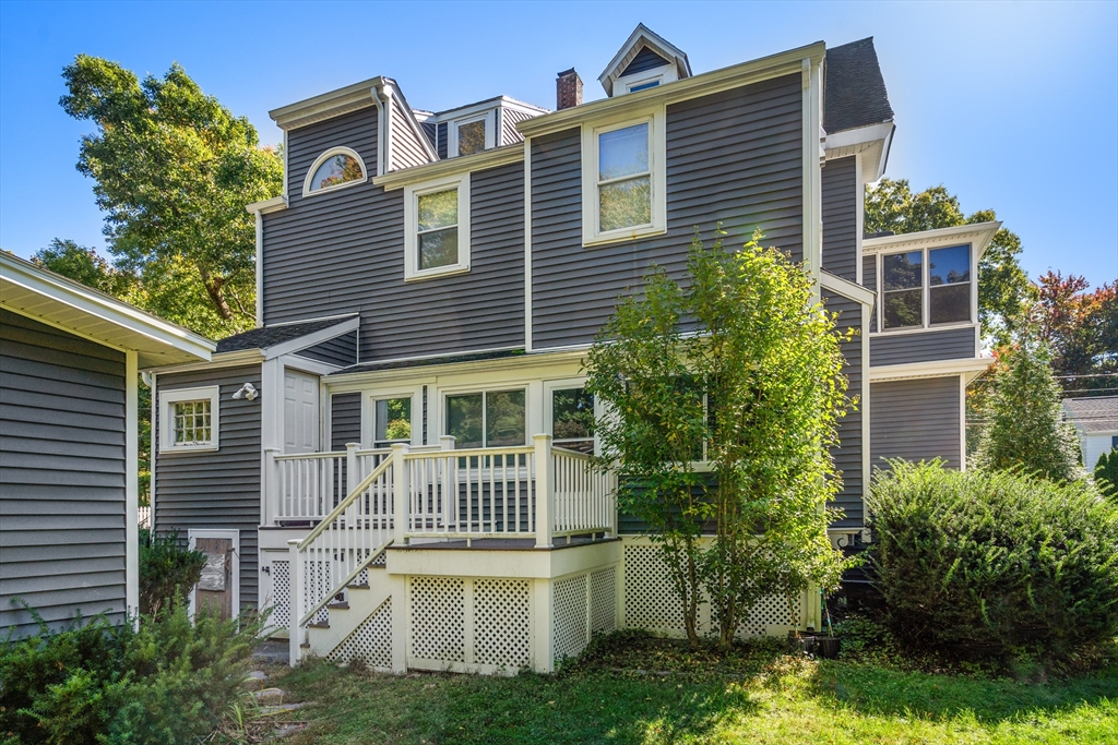 15 Artwill St # 3