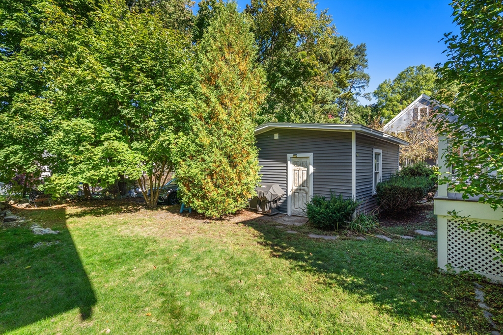 15 Artwill St # 3