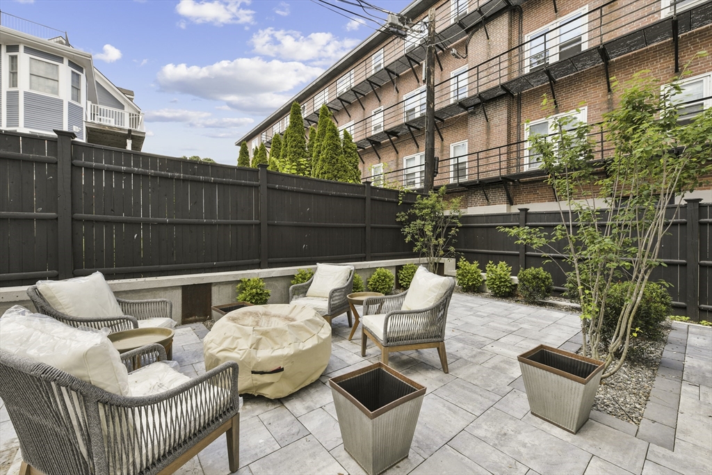 874 E 6th Street # 1