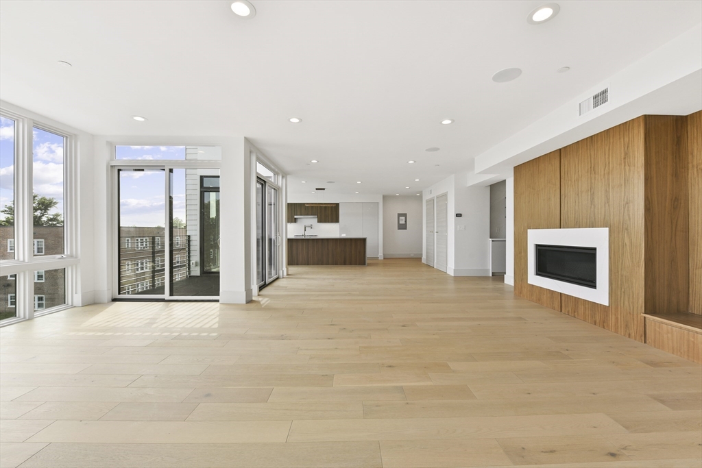 874 E 6th Street # 1