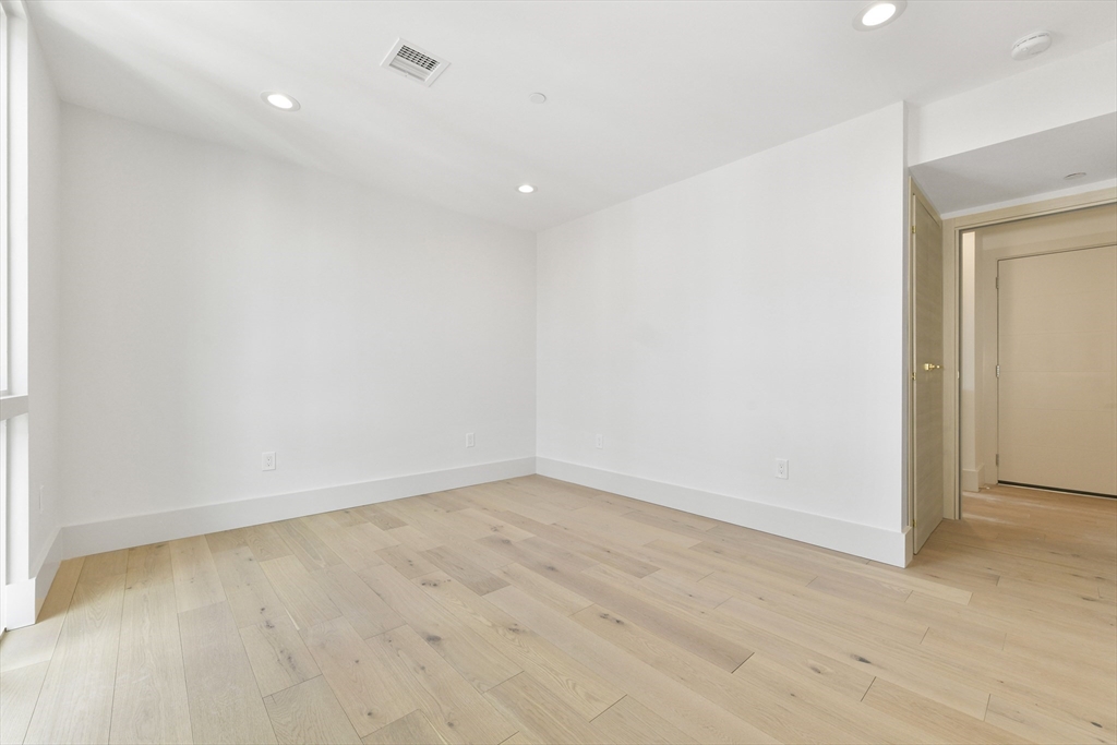 874 E 6th Street # 1