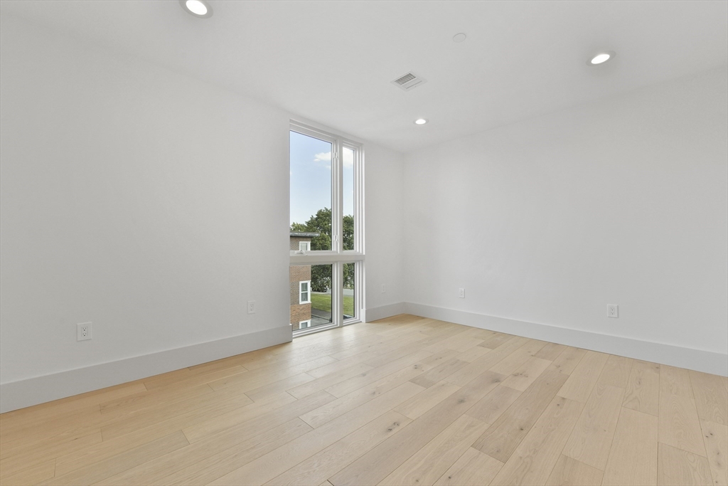 874 E 6th Street # 1